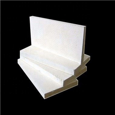 Tulekindel keraamilisest kiust tekk